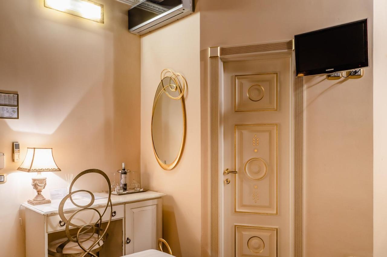 Locanda Del Sole-Roma Piazza Di Spagna Ripetta Екстериор снимка